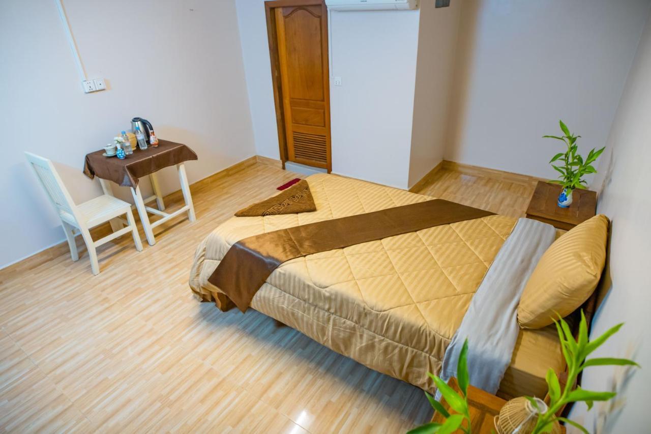 Tropical Villa Siem Reap Esterno foto